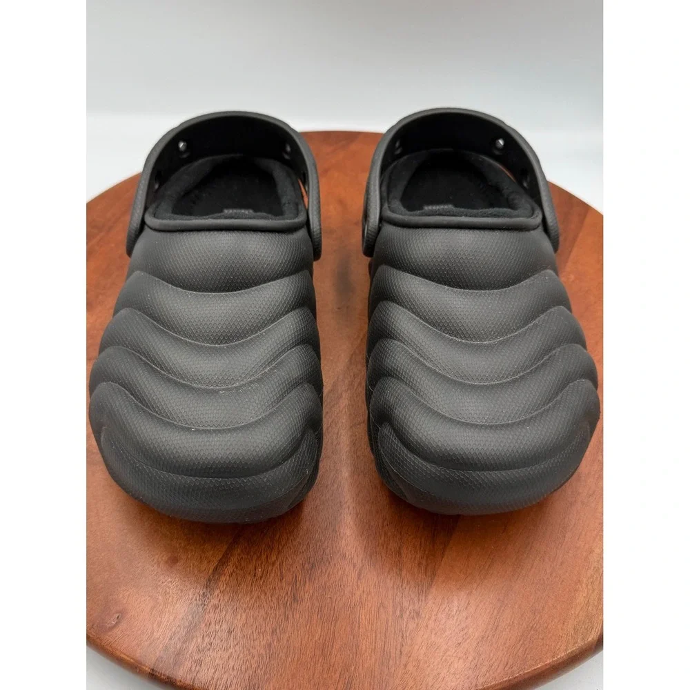 Crocs Classic Lined Overpuff Clog Black Fleece Lined‎ Slip On M7/W9 Cozy Comfort